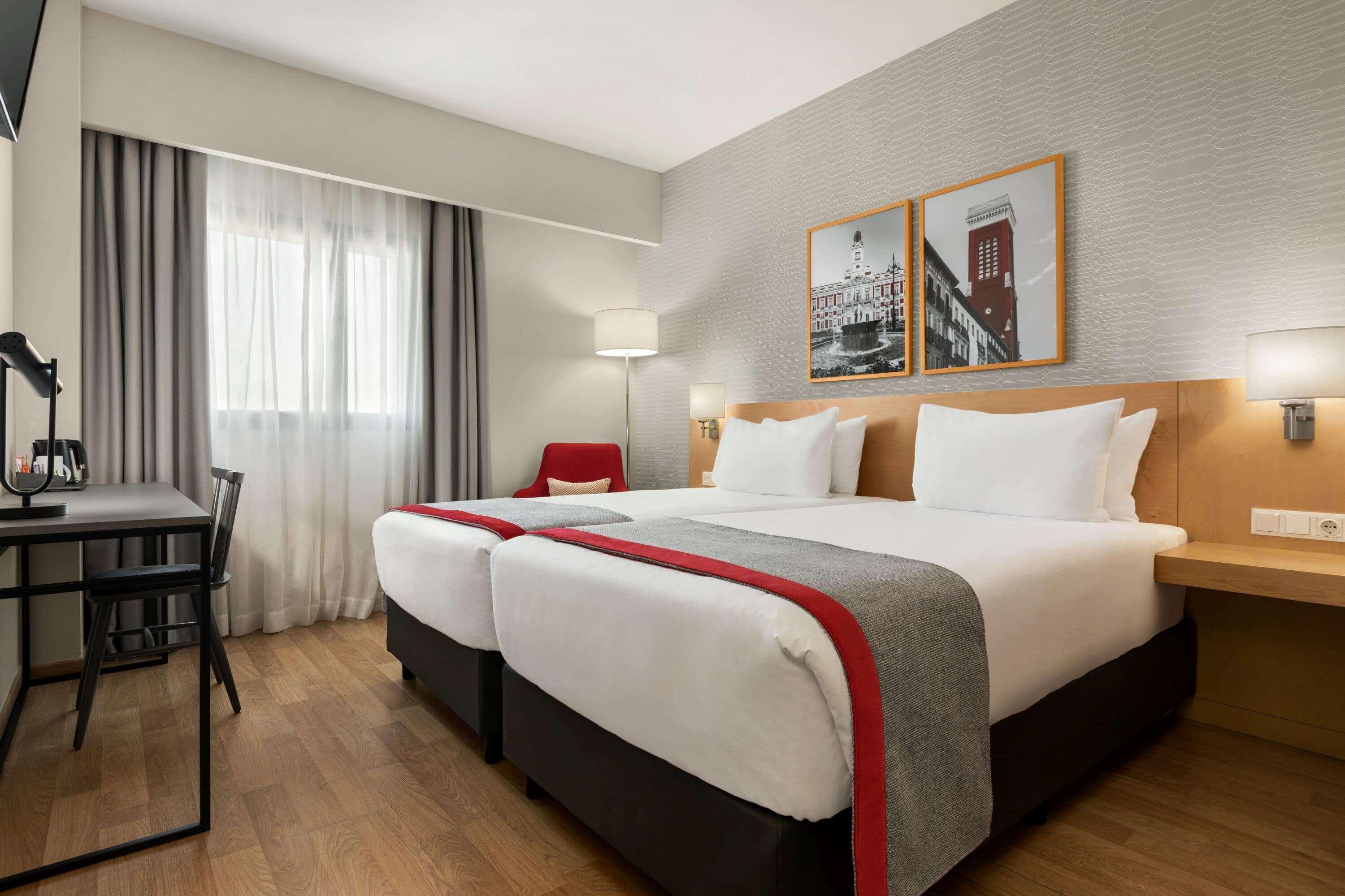 Hotel Ramada By Wyndham Madrid Getafe Zewnętrze zdjęcie
