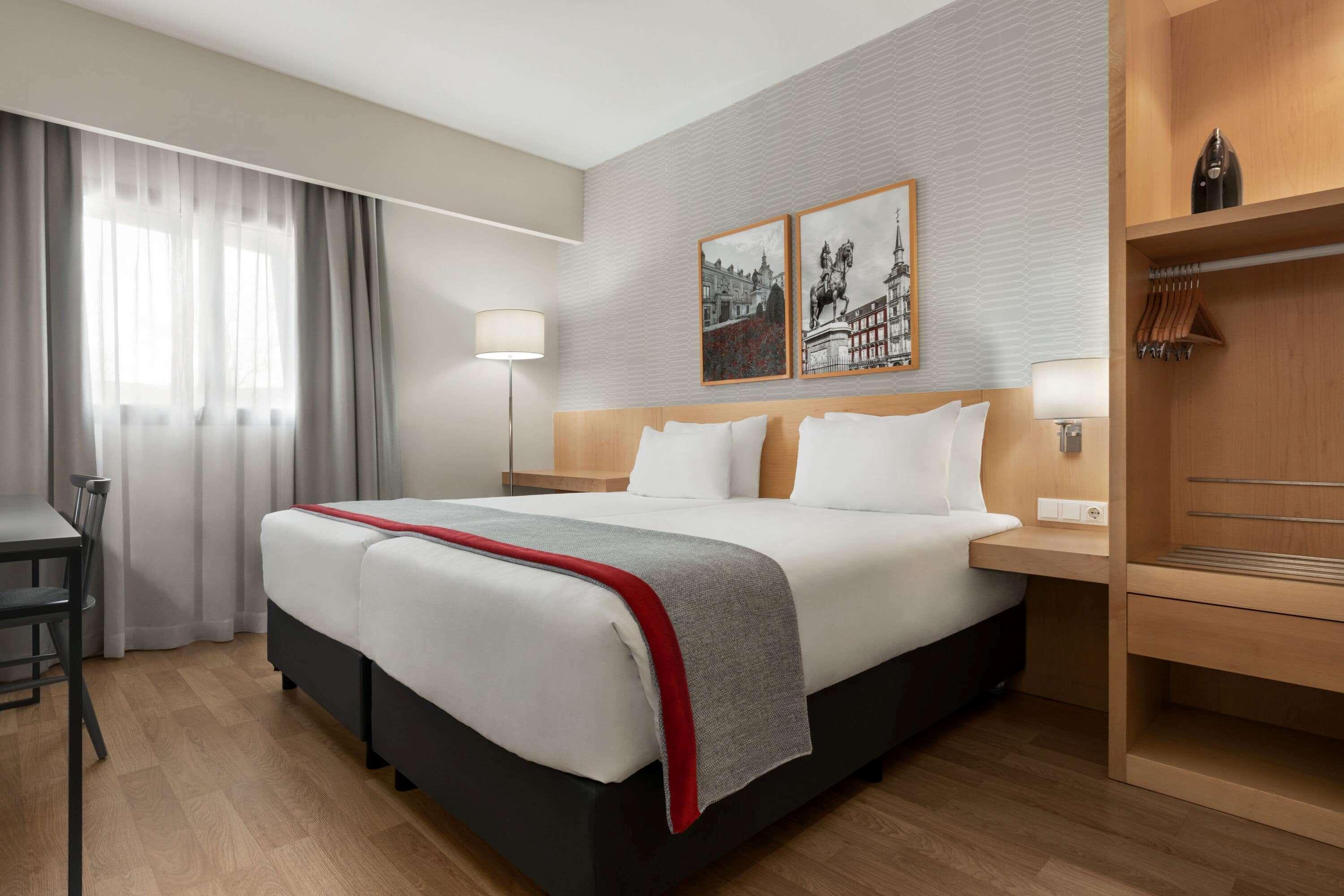 Hotel Ramada By Wyndham Madrid Getafe Zewnętrze zdjęcie
