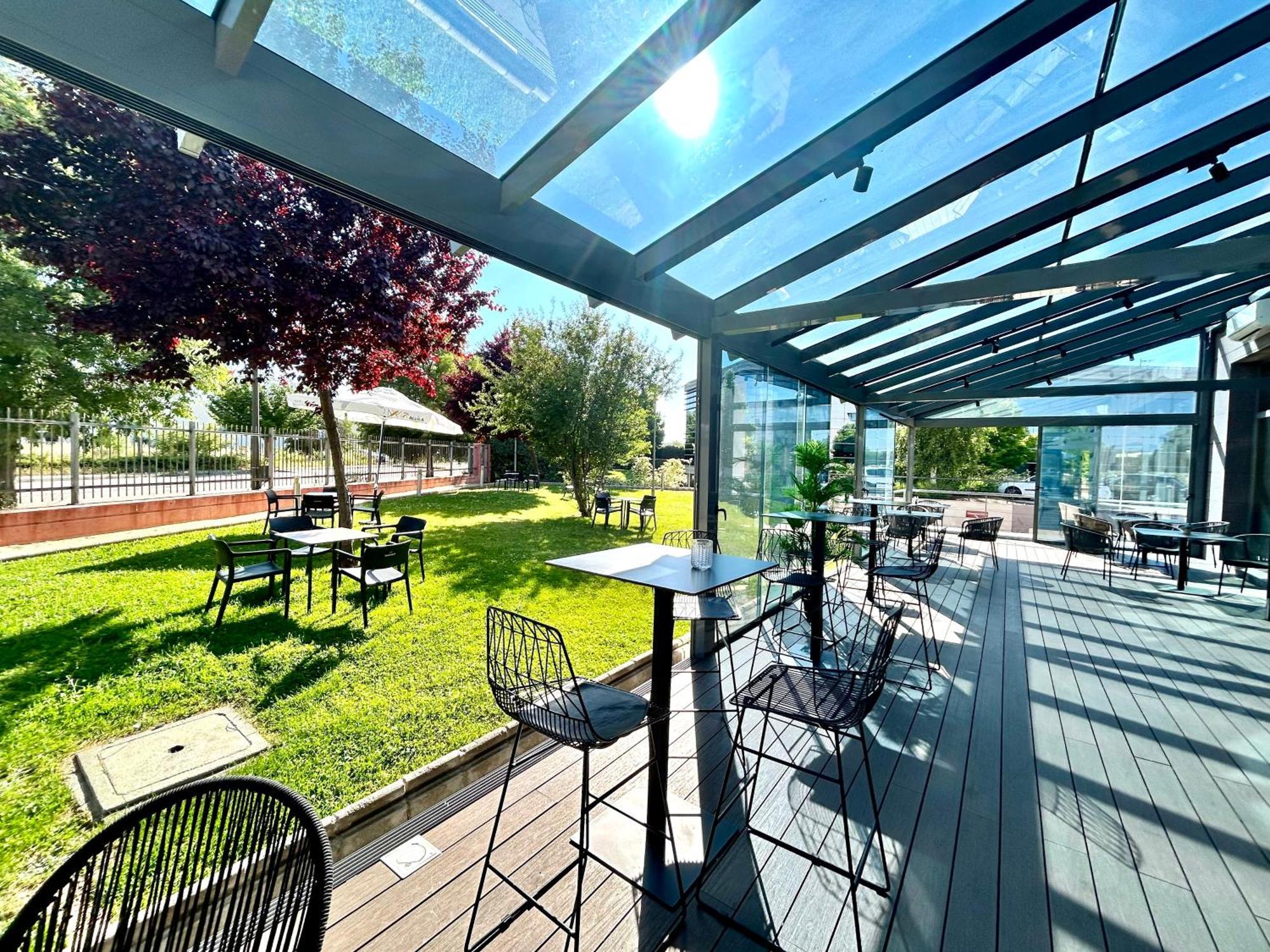 Hotel Ramada By Wyndham Madrid Getafe Zewnętrze zdjęcie