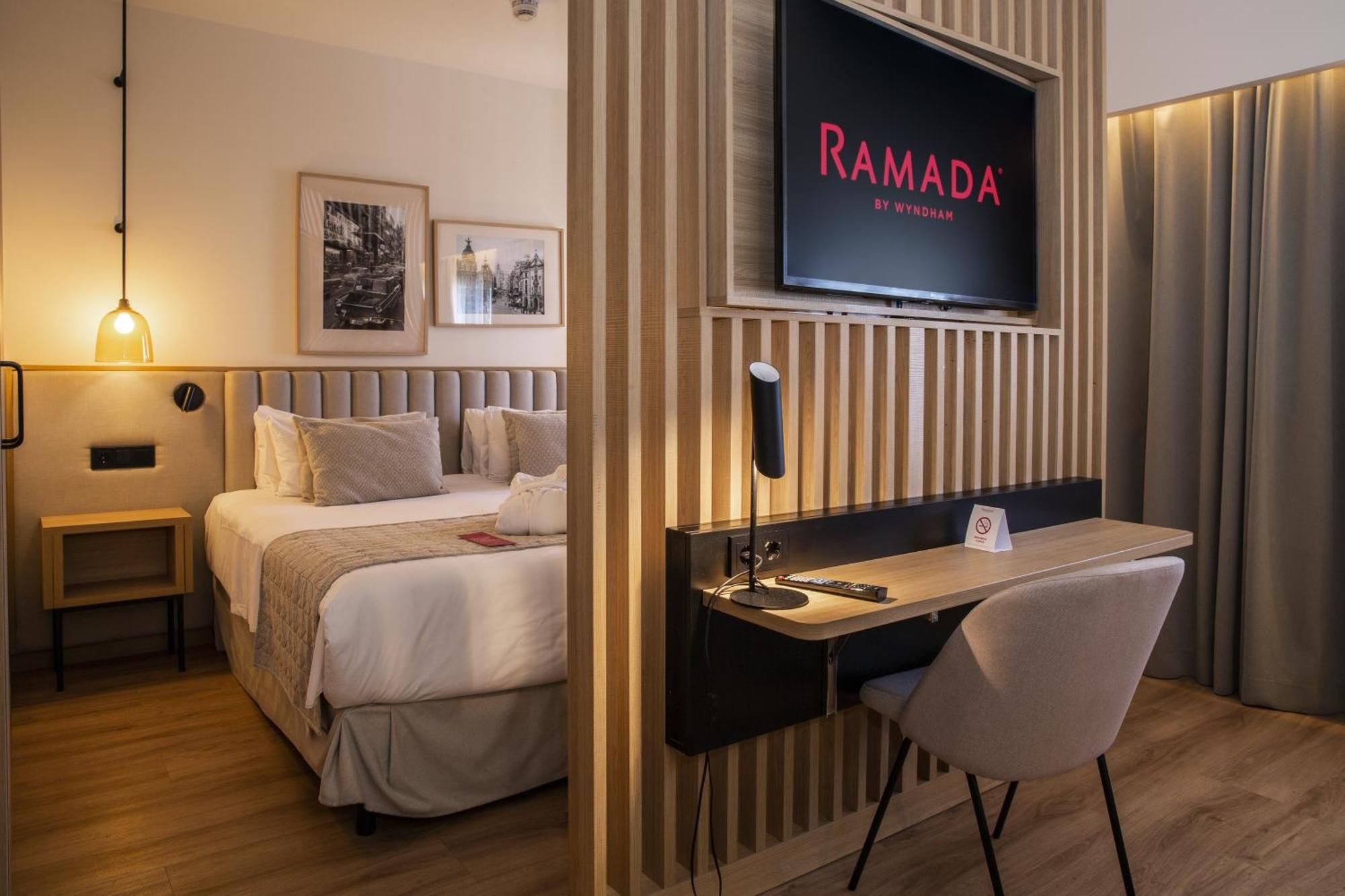 Hotel Ramada By Wyndham Madrid Getafe Zewnętrze zdjęcie