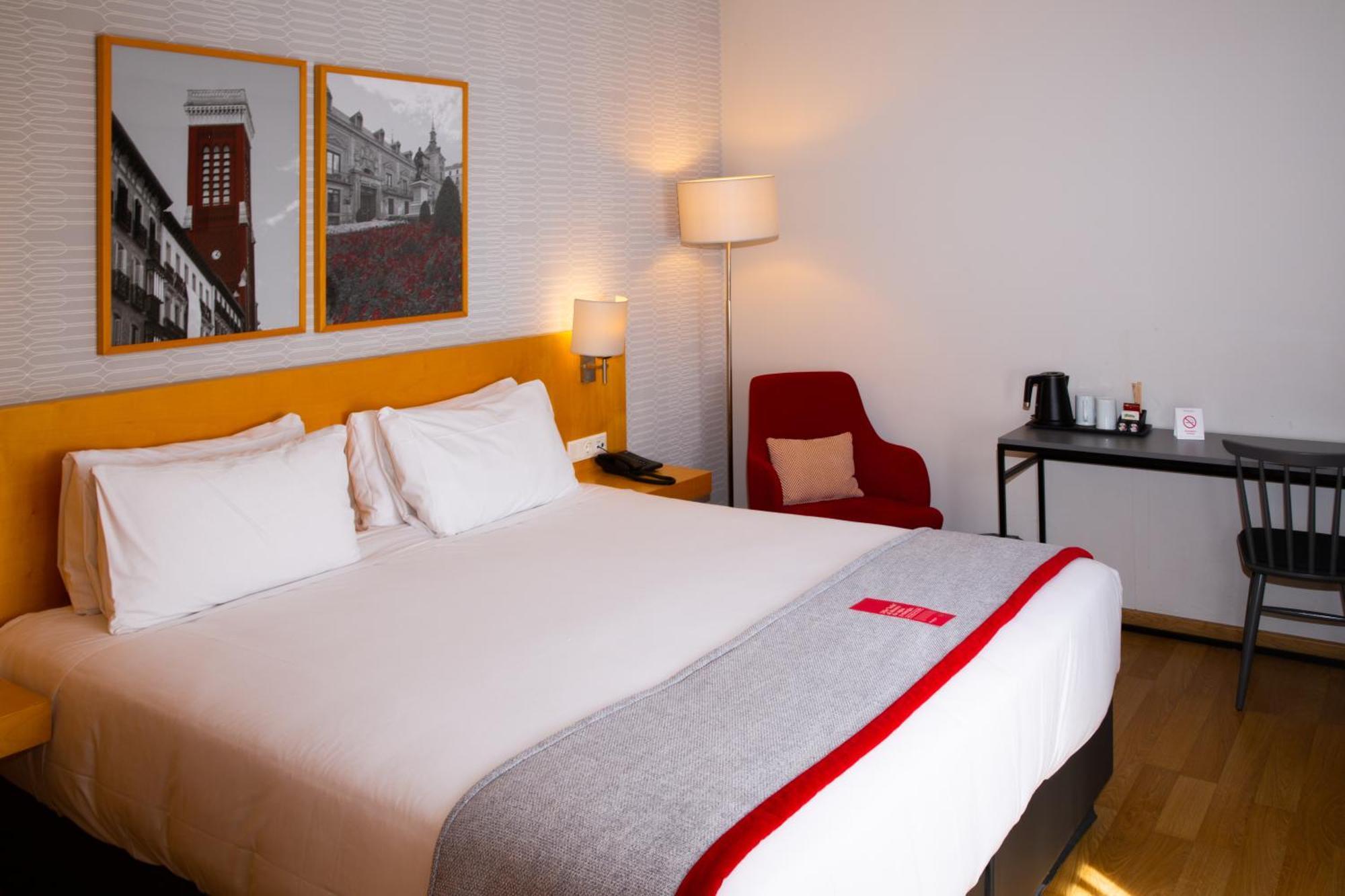 Hotel Ramada By Wyndham Madrid Getafe Zewnętrze zdjęcie