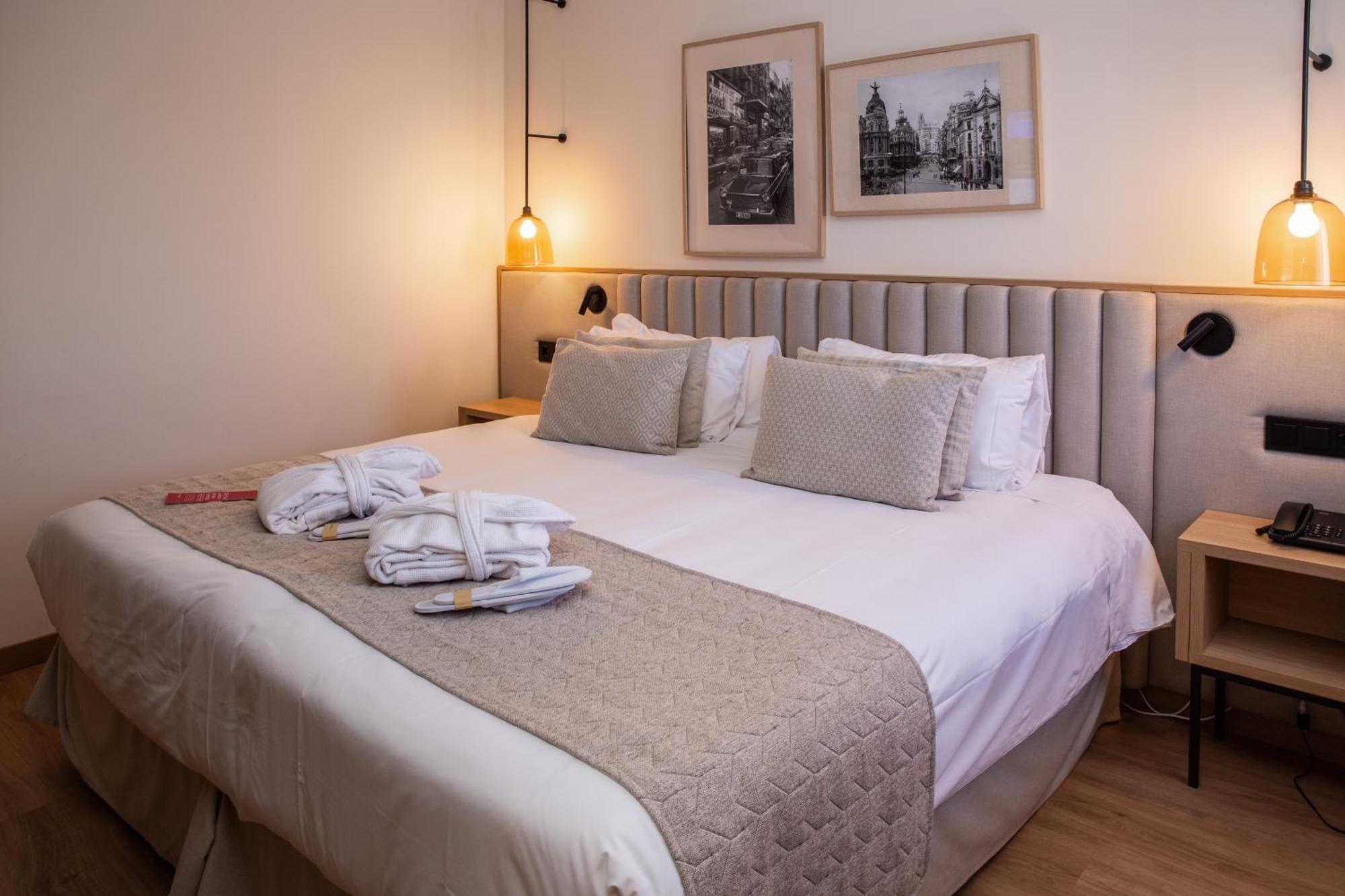 Hotel Ramada By Wyndham Madrid Getafe Zewnętrze zdjęcie